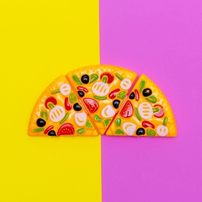 Le Van Pizza Pretend Food Toy