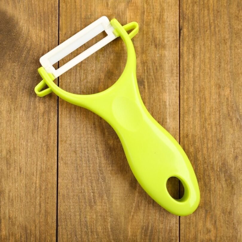 OXO Good Grips Swivel Vegetable Peeler